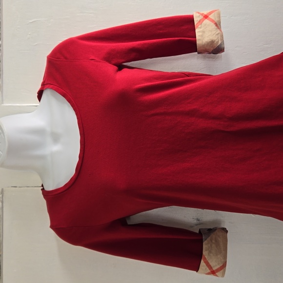 BURBERRY BRIT 3/4 SLEEVE WITH CUFF TSHIRT.  #6466 - Picture 2 of 10